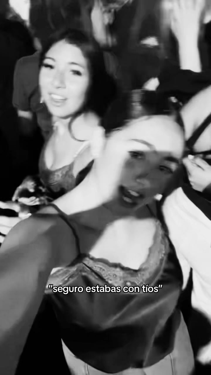 @￶💋💋