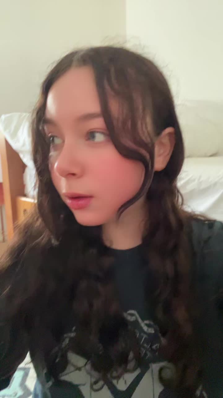 @Amber_petite_fawn