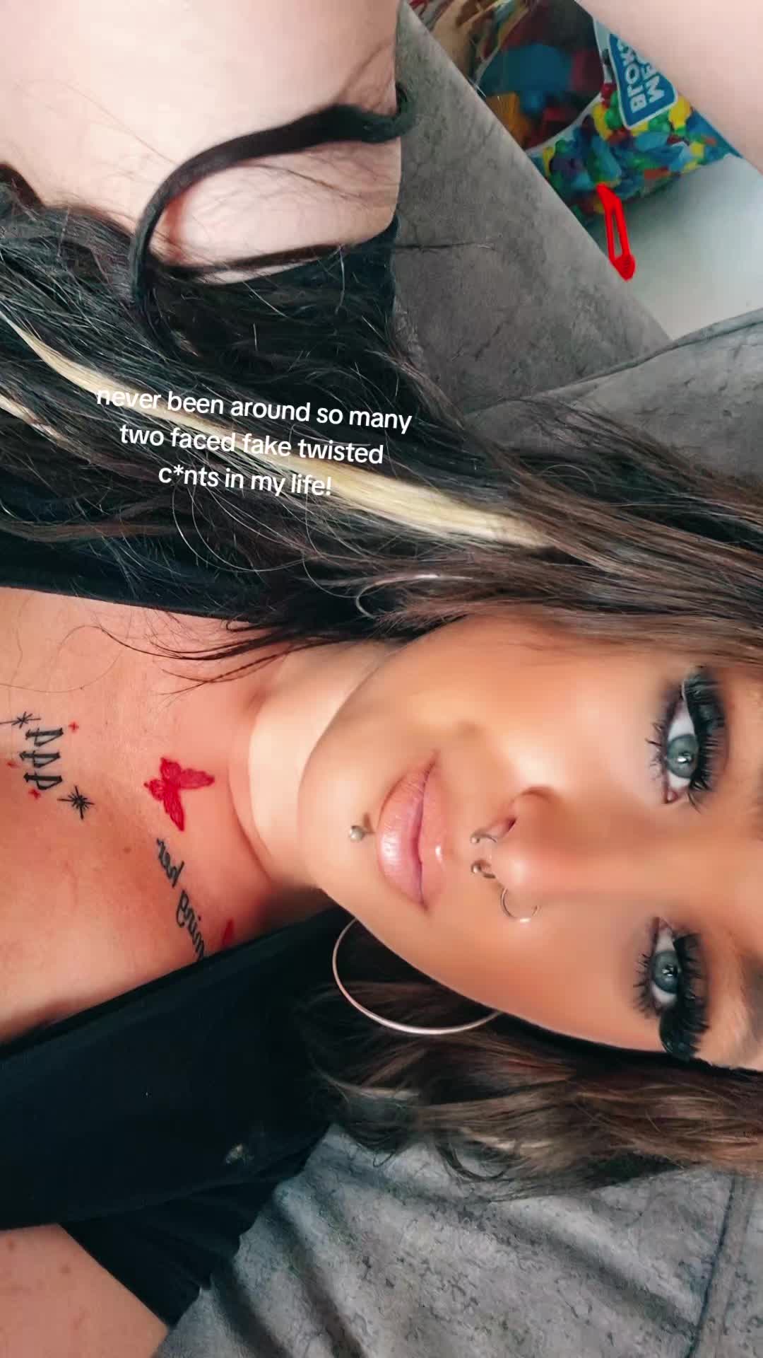 @T E K I S H A- C I C C O N E🦋