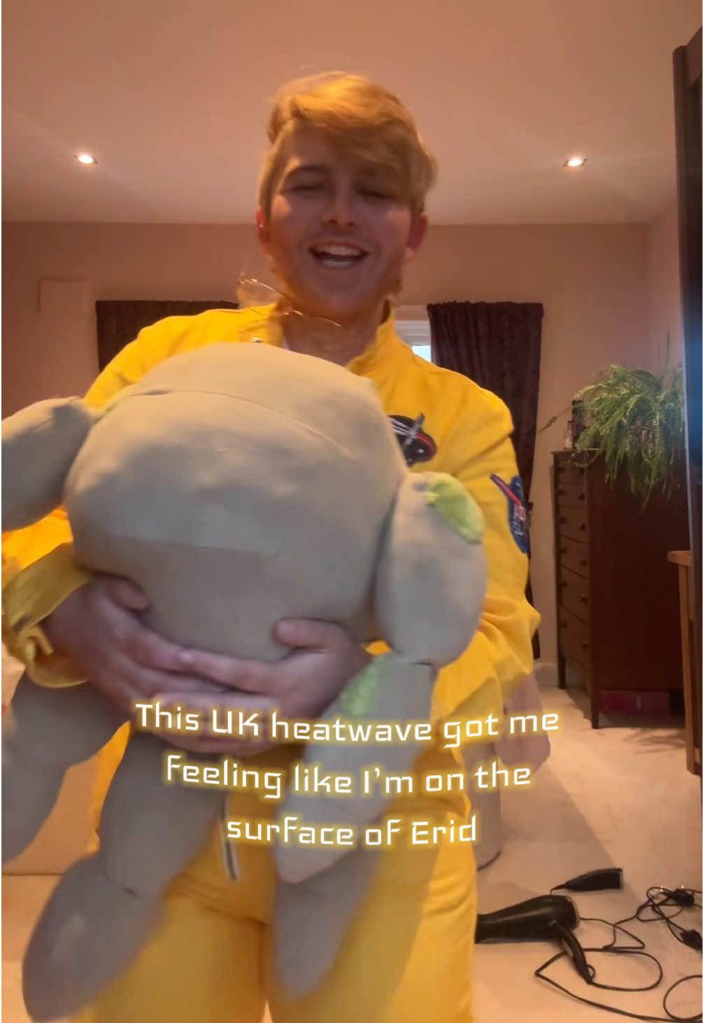 @Wolfie🦈