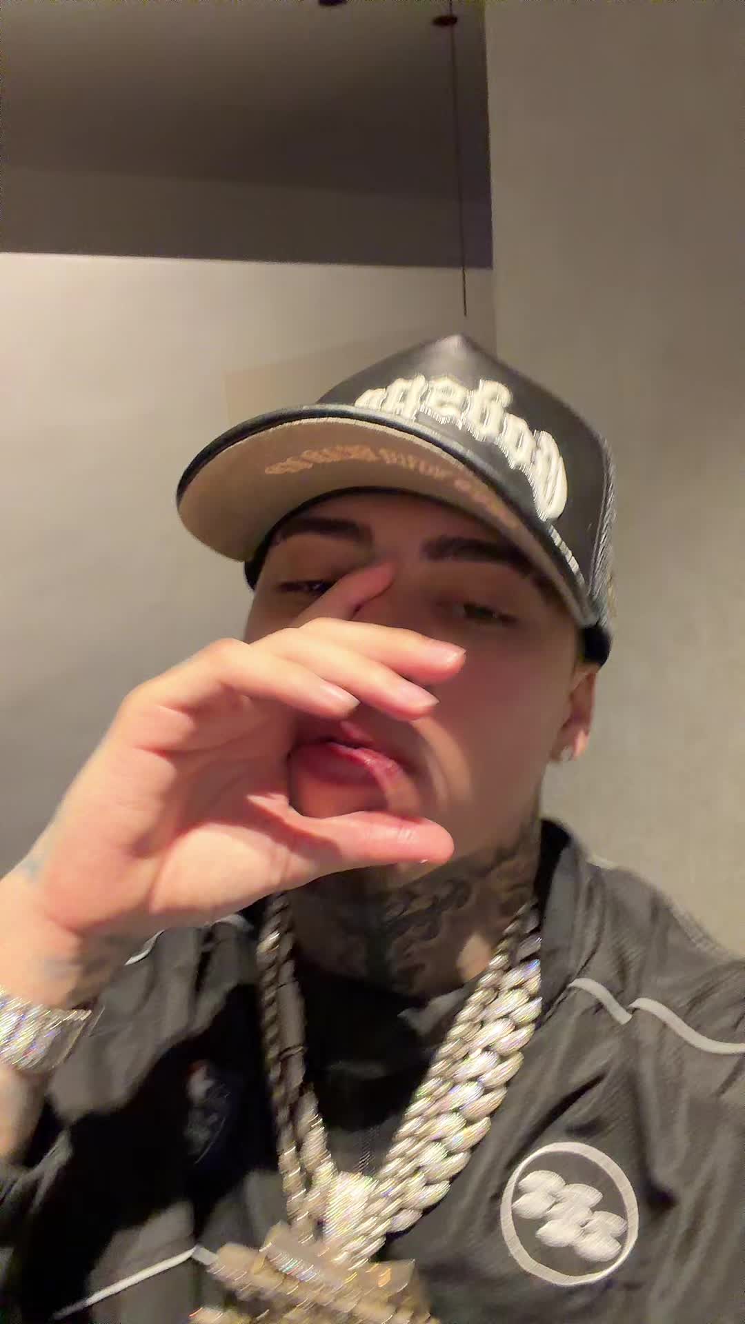 @Yovngmanota