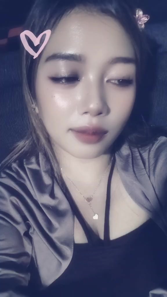 @putri khayalan🍑🫦