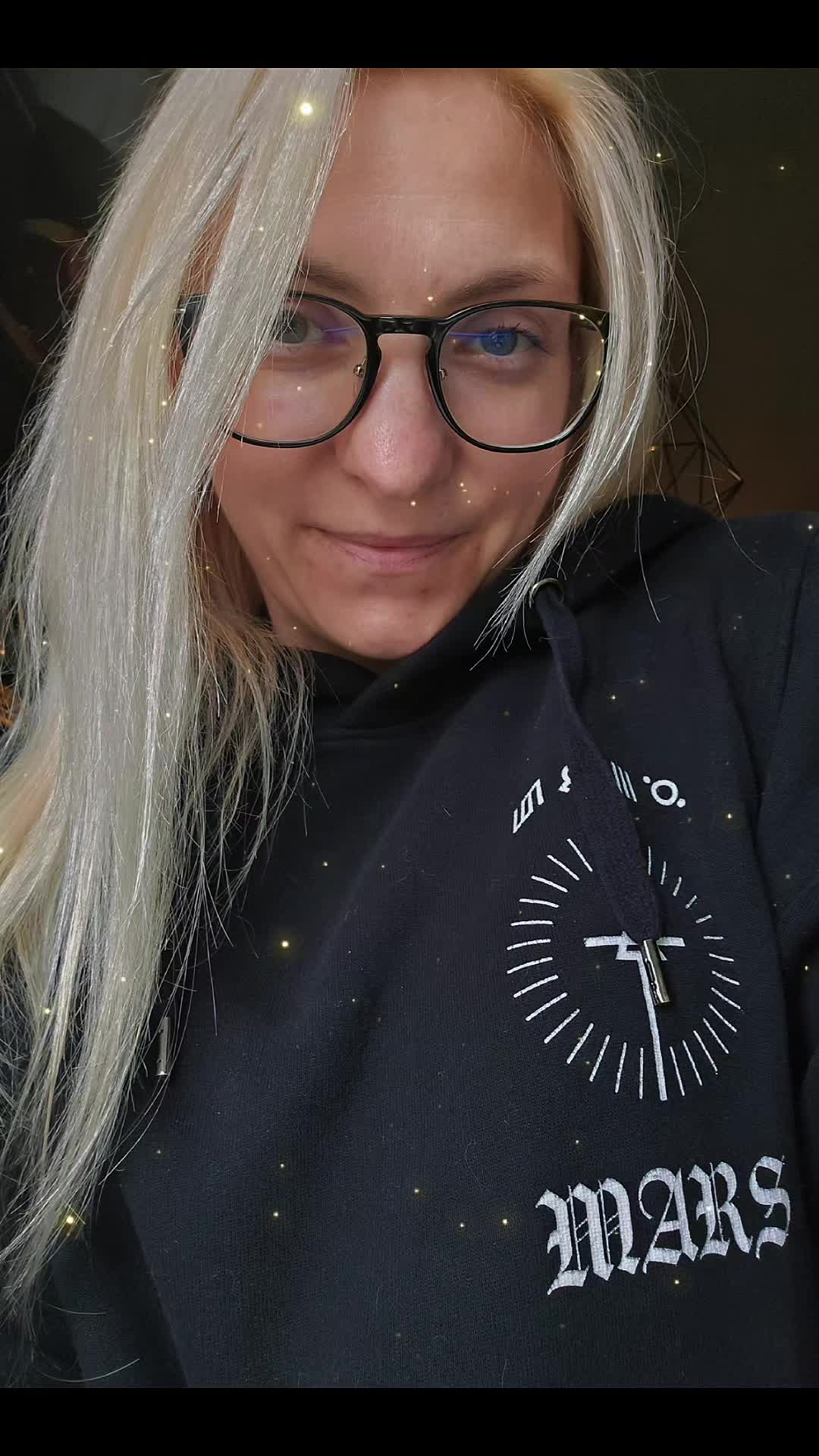 @Marika 🖤