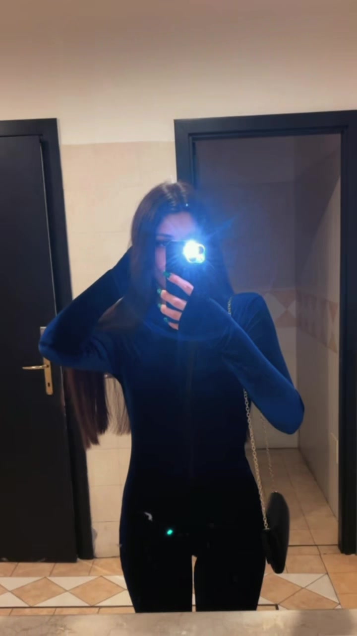 @Ίνα