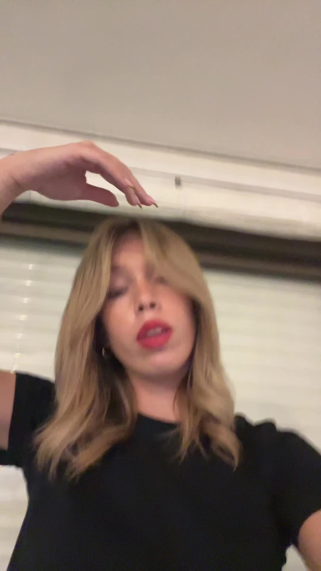 @AMANDINE