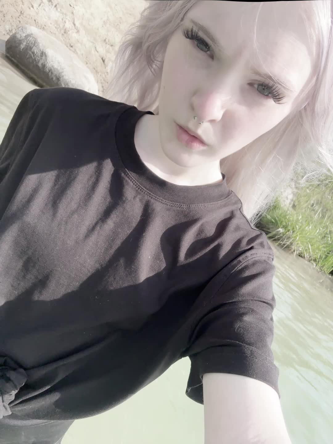 @.;]