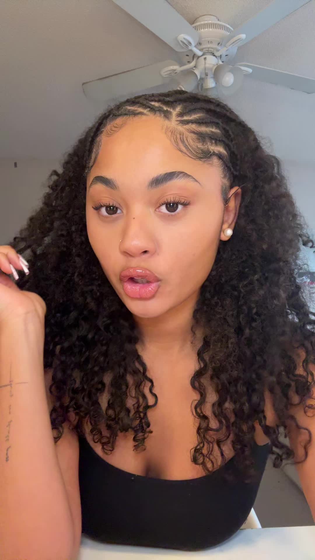 @naomsab