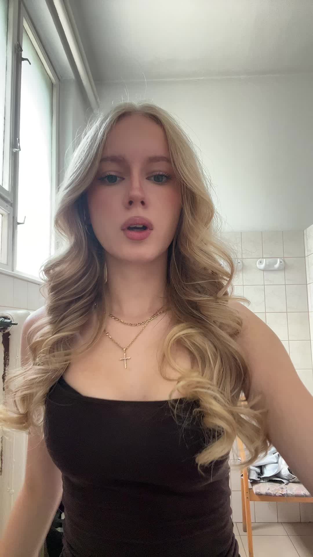 @Emese