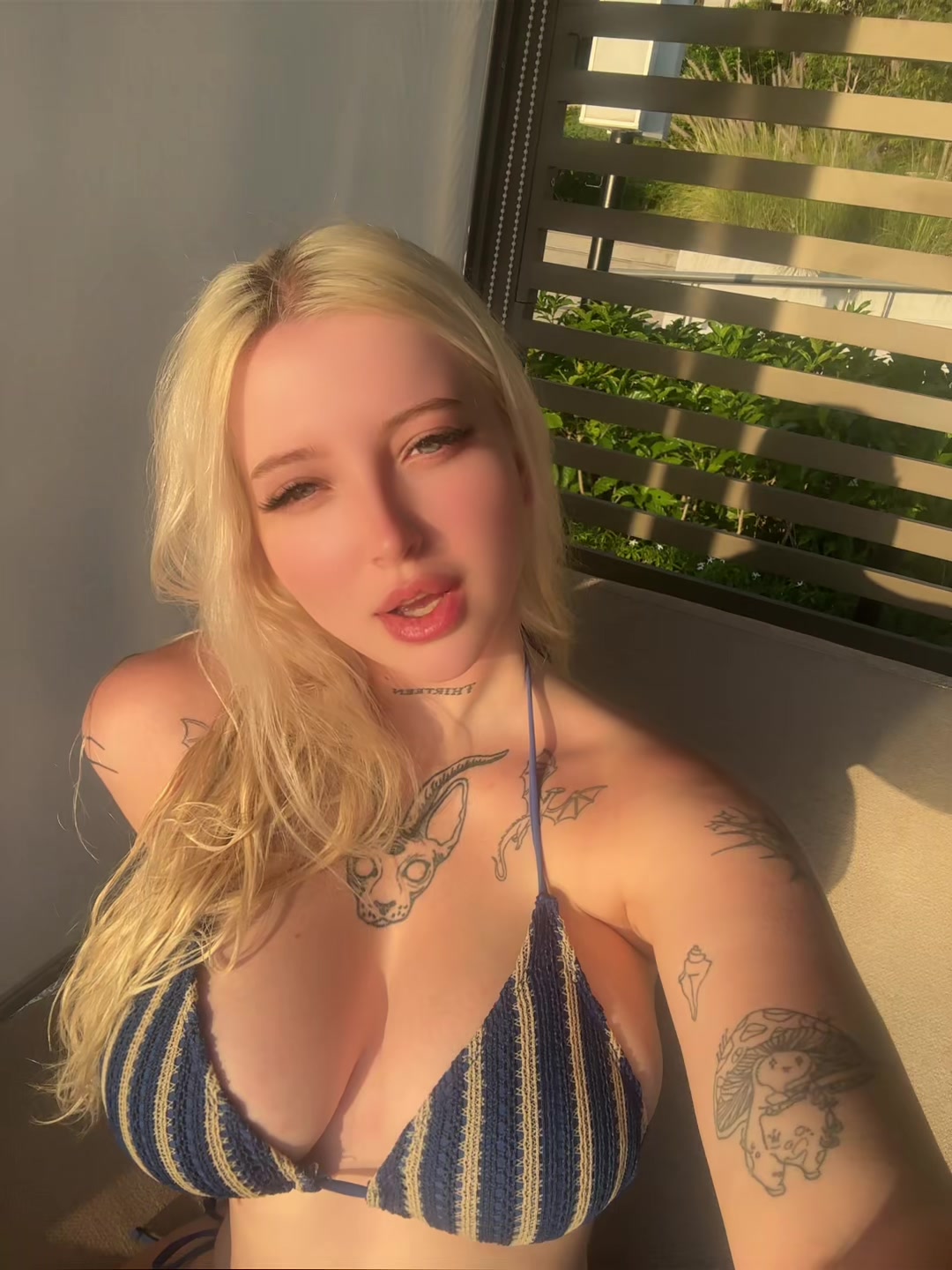 @Vikkzy