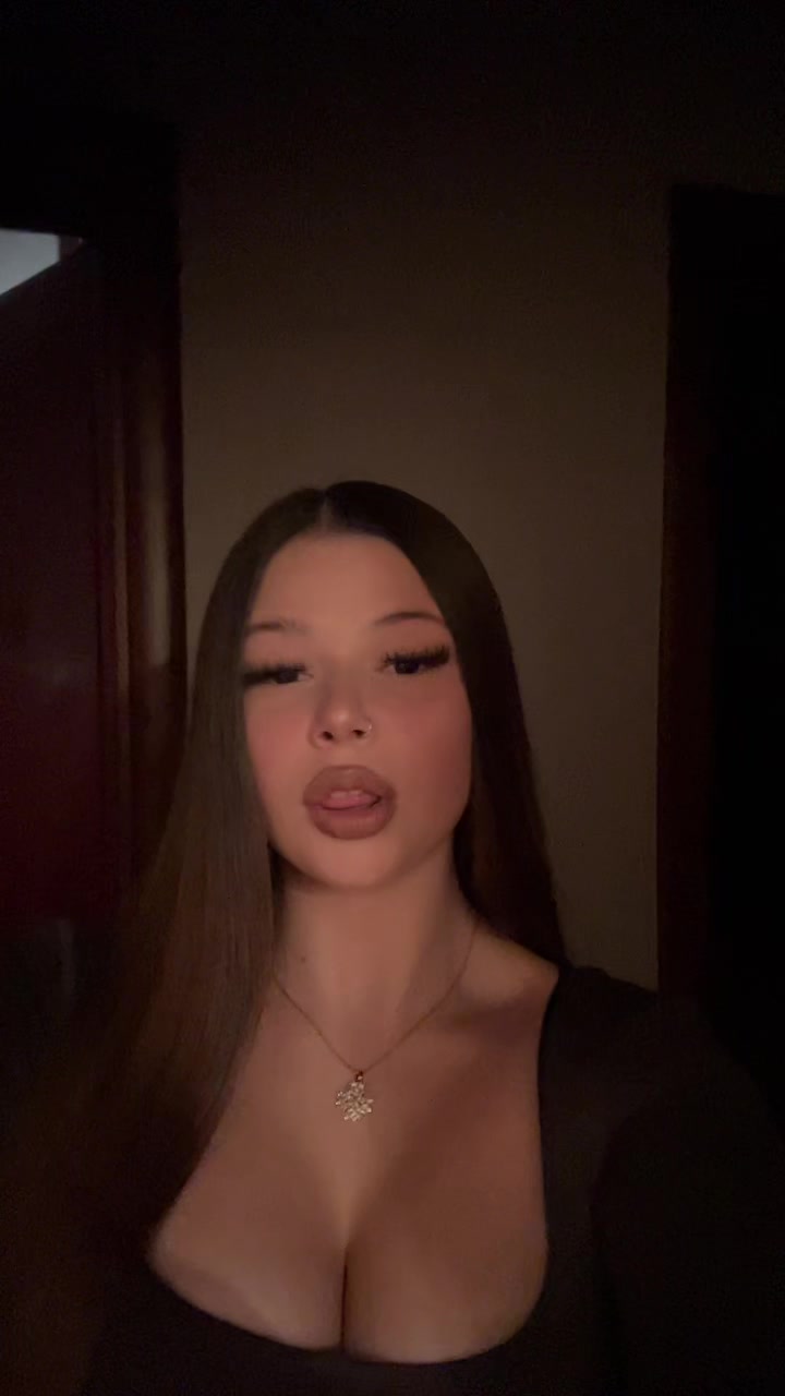 @👸🏼