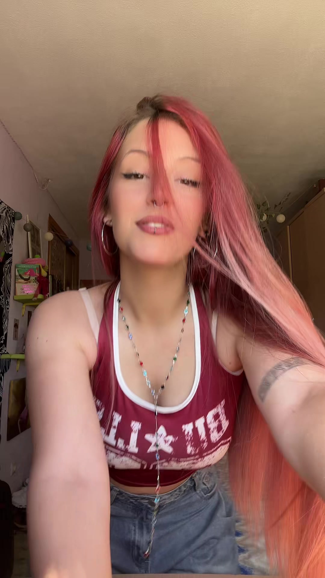 @𝔰𝔞𝔯𝔞🦋