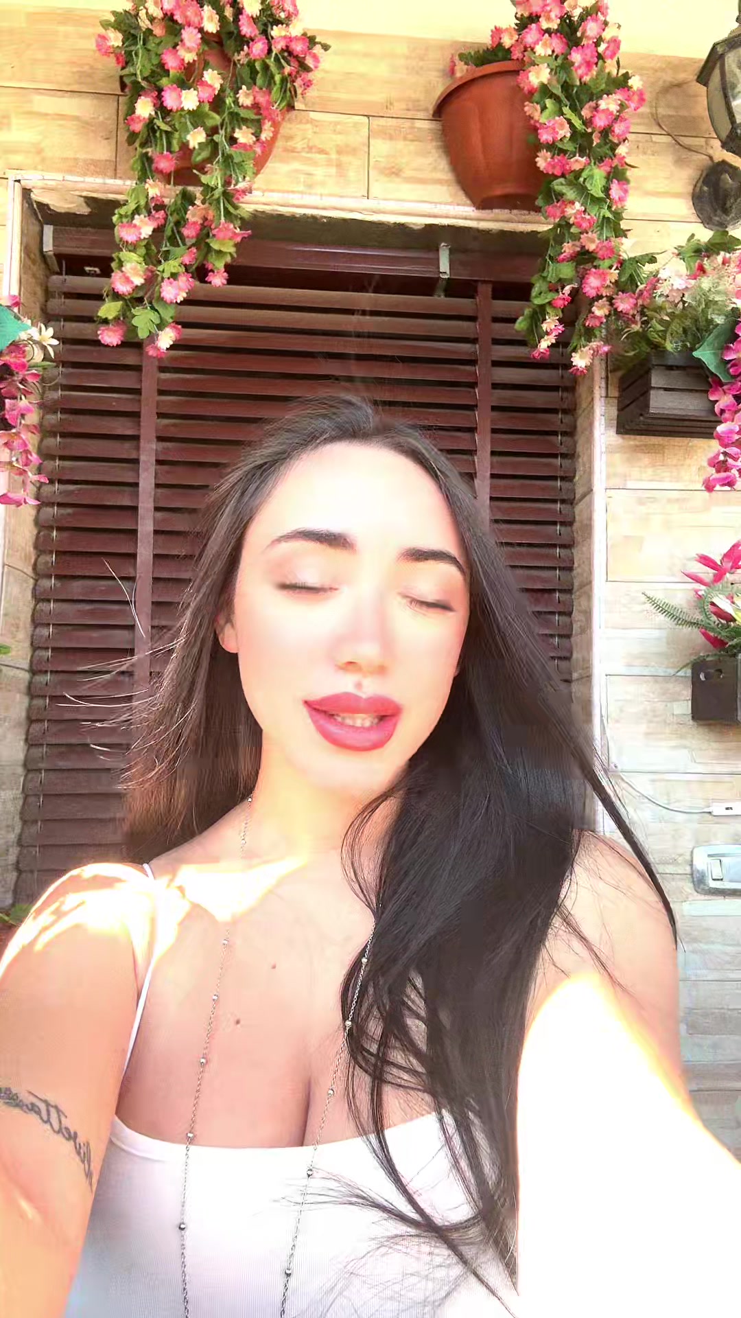 @𝓛𝓮𝓼𝓼𝔂🖤