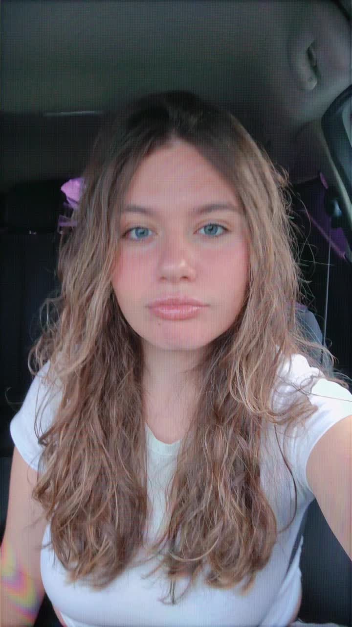 @joneenjamio_