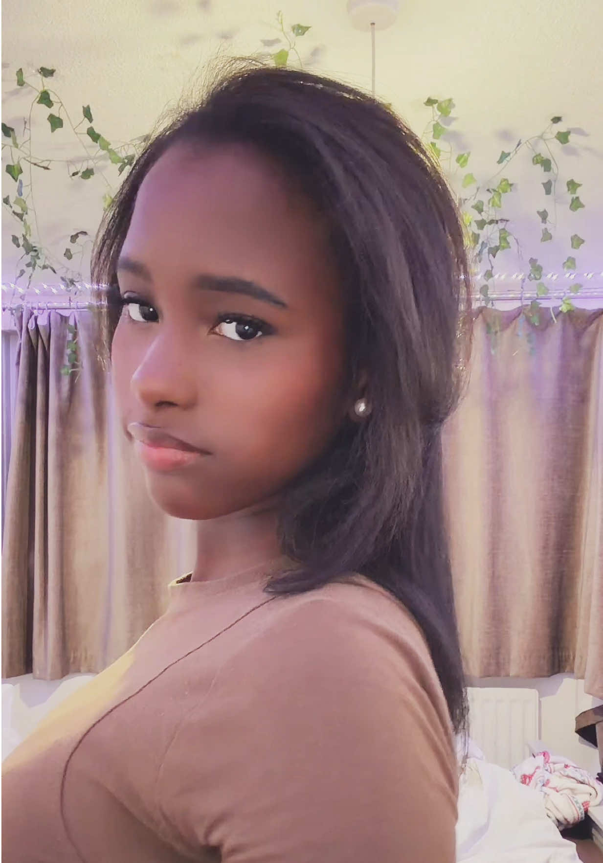 @👩🏾🦱ྀིྀི🪽