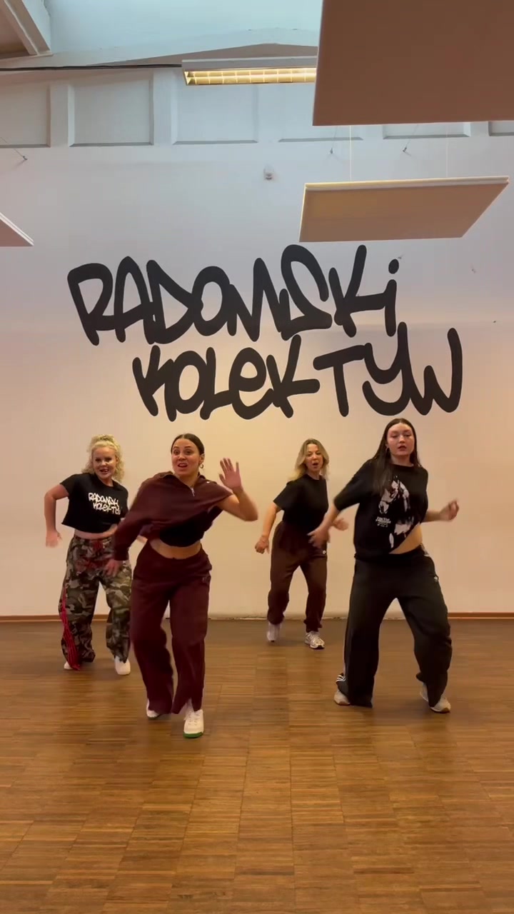 @RADOMSKI KOLEKTYW