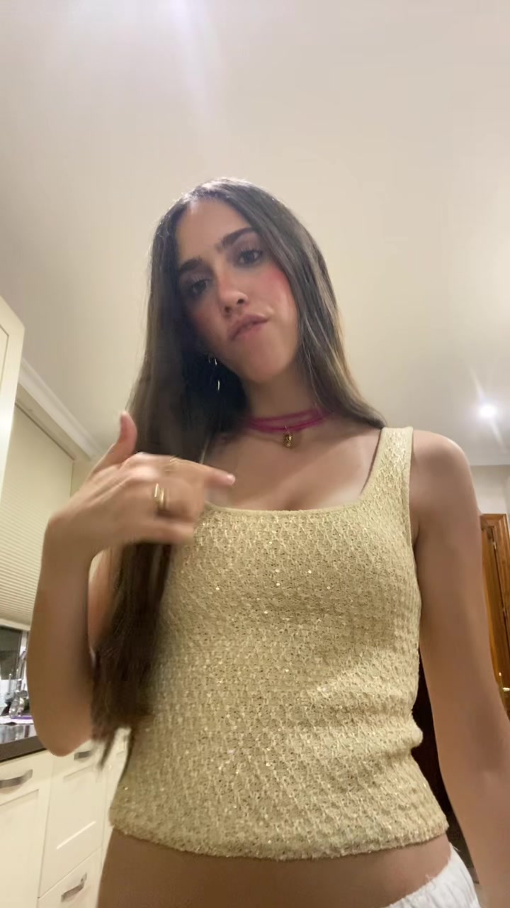@lucía.