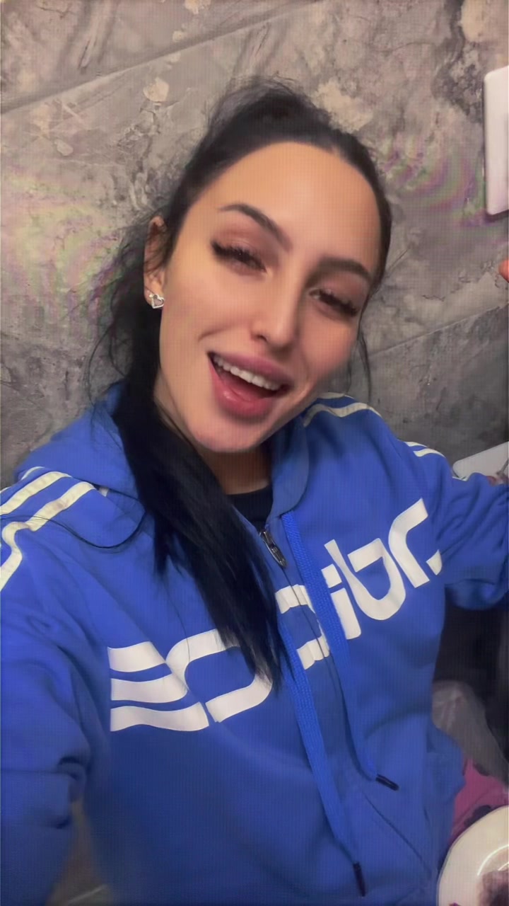 @Deni❤️👅👅