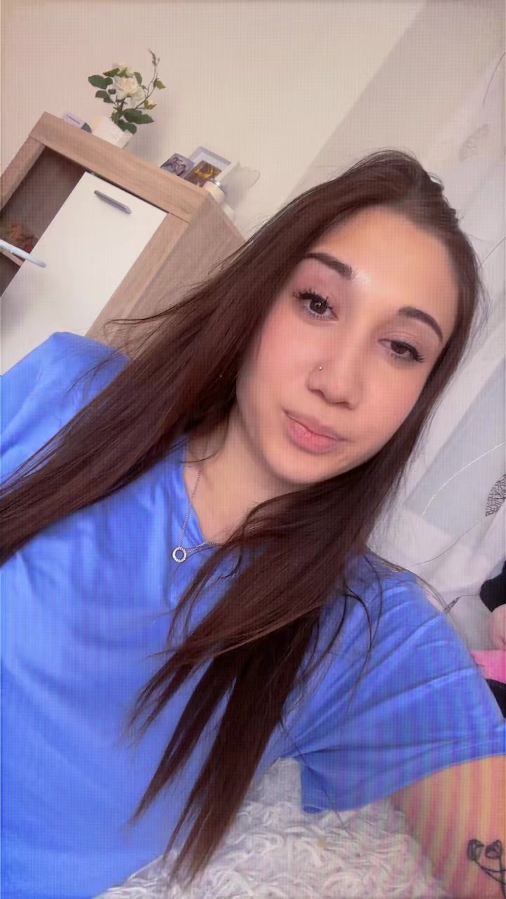@Dorina💗