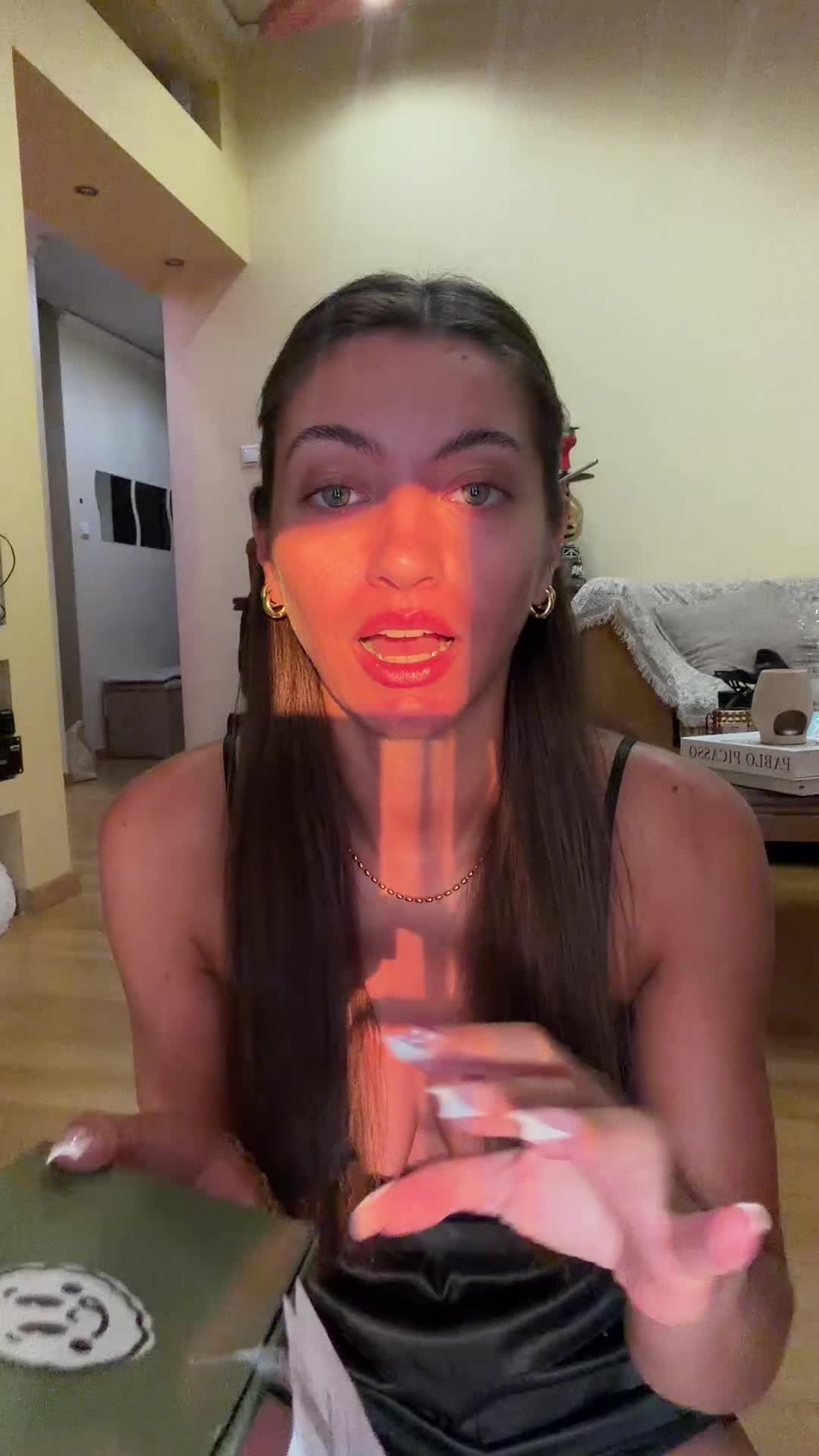 @chrysa