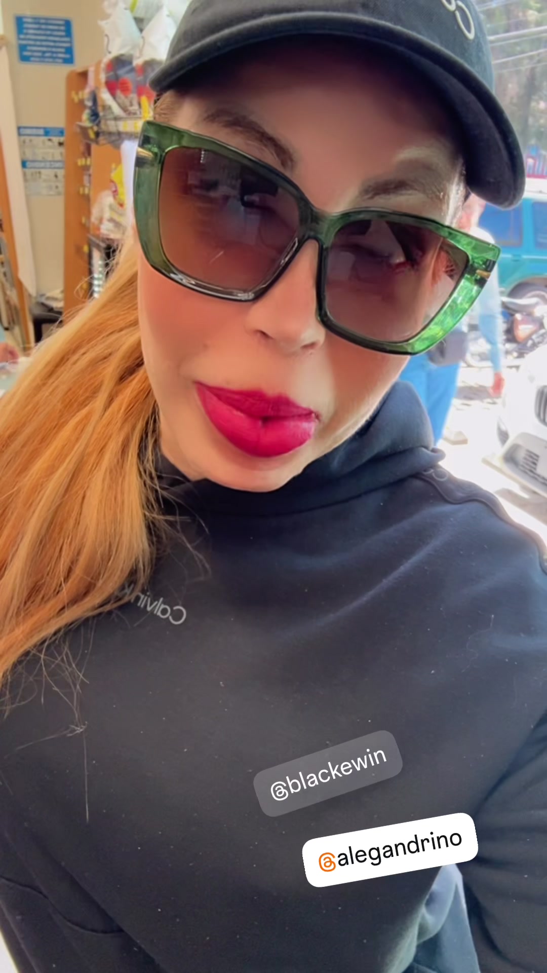 @VANESSA LABIOS 4K