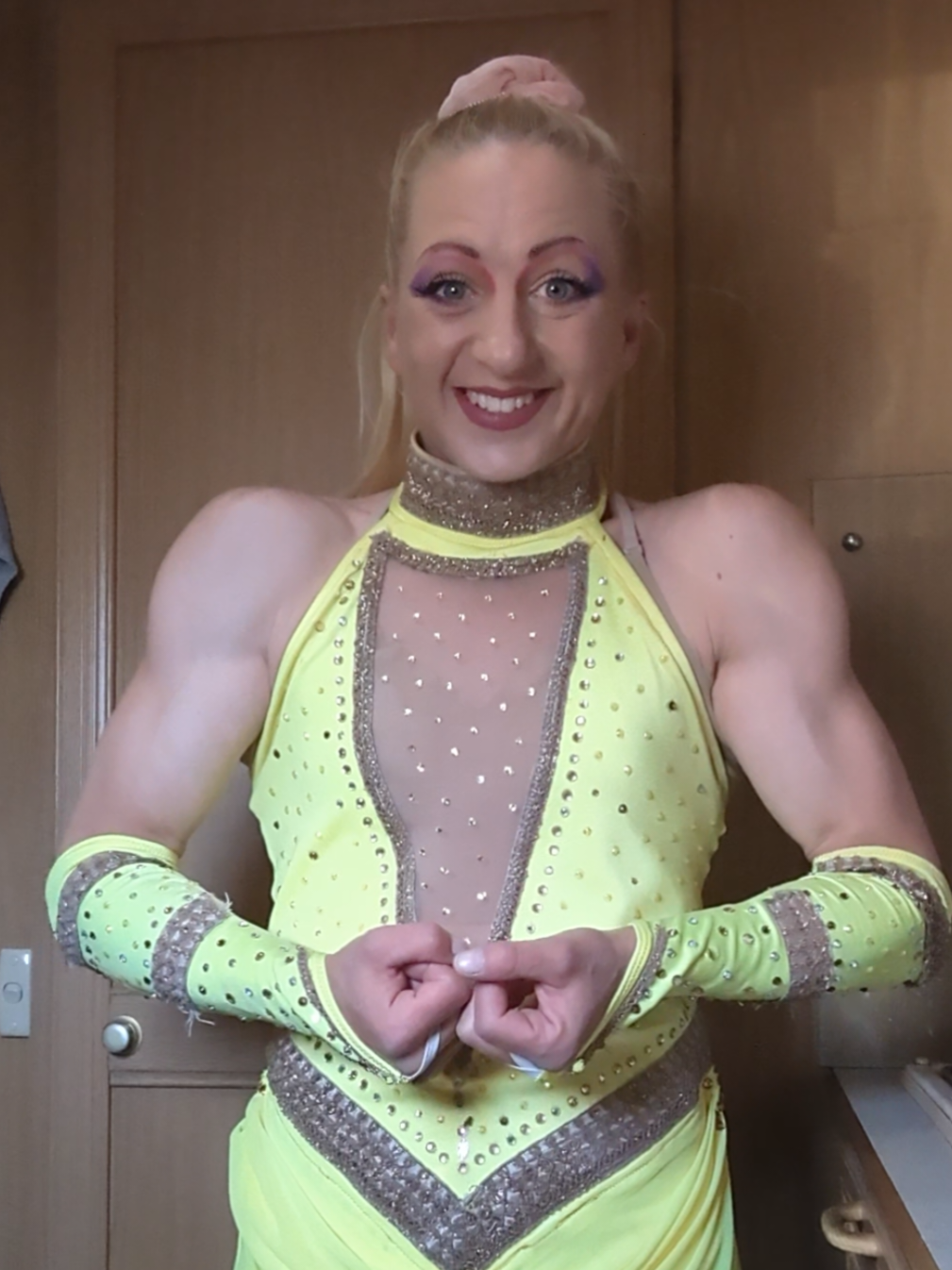 @Miss Flexible Lilly