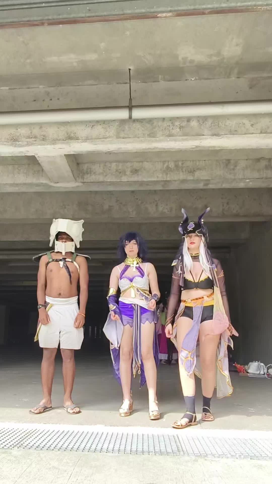 @vipee_cos