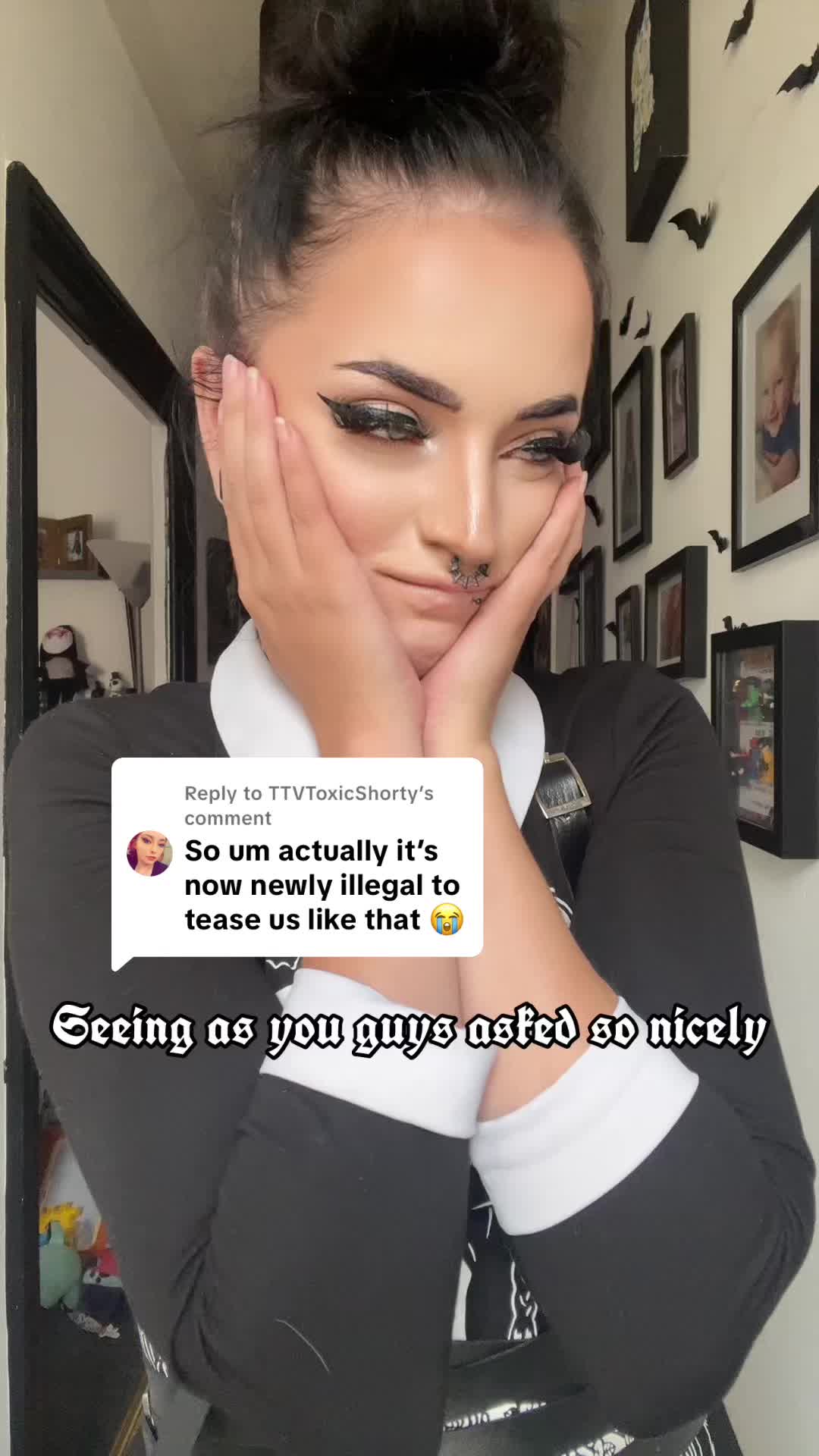 @𝕾𝖙𝖗𝖆𝖓𝖌𝖊&𝖀𝖓𝖚𝖘𝖚𝖆𝖑