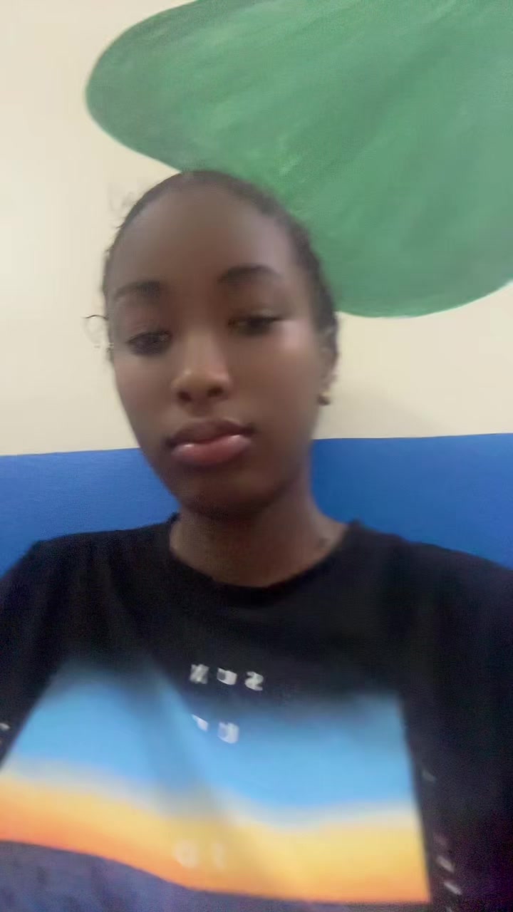 @Mia 🇬🇩