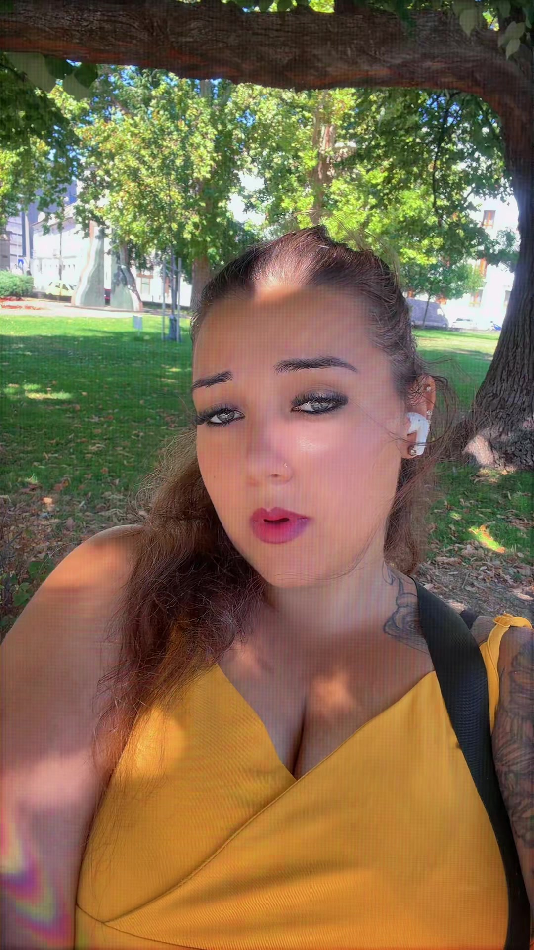 @B.B