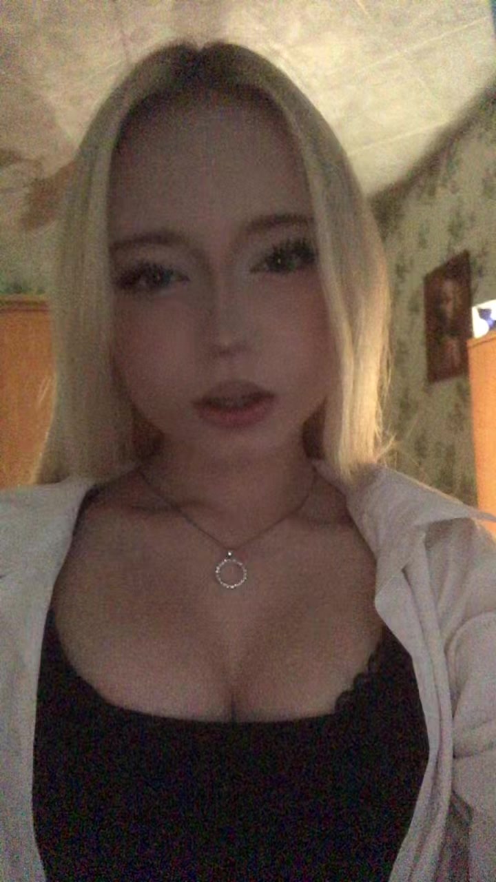 @аняяя