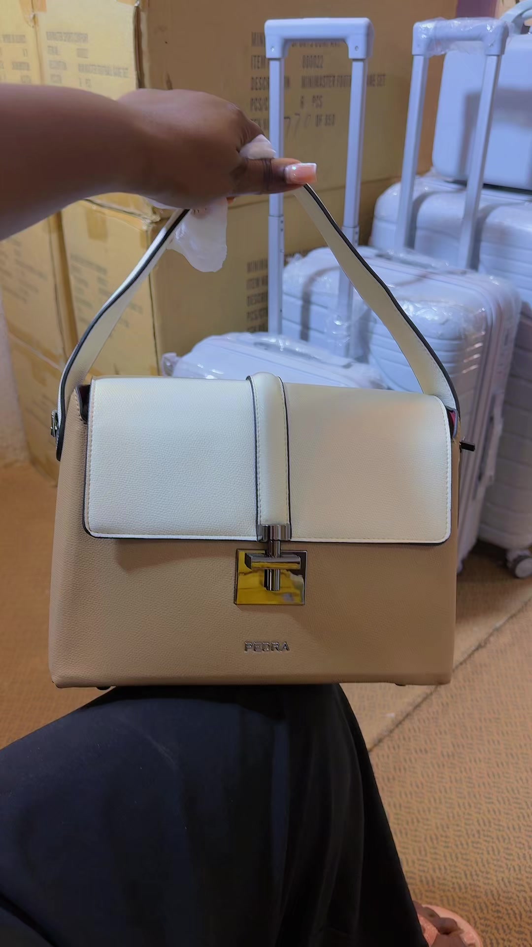 @everythingfashionitem1