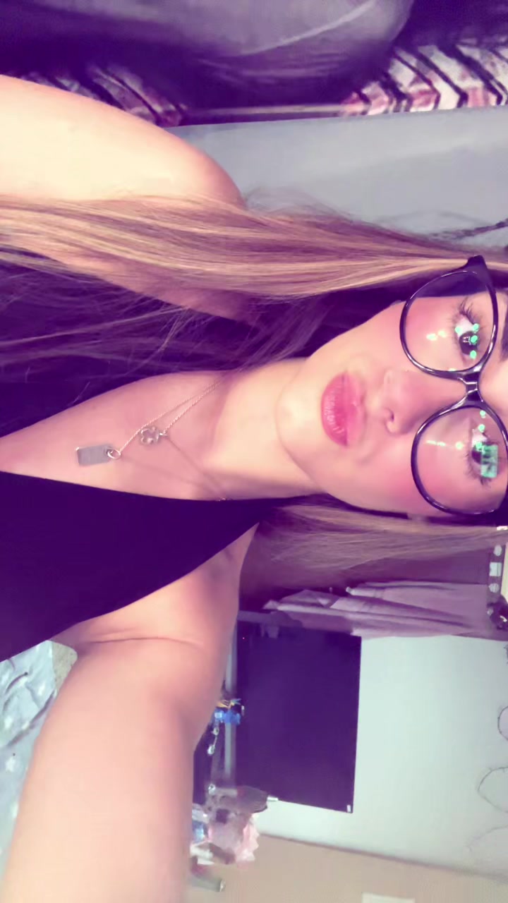 @Claaudiia