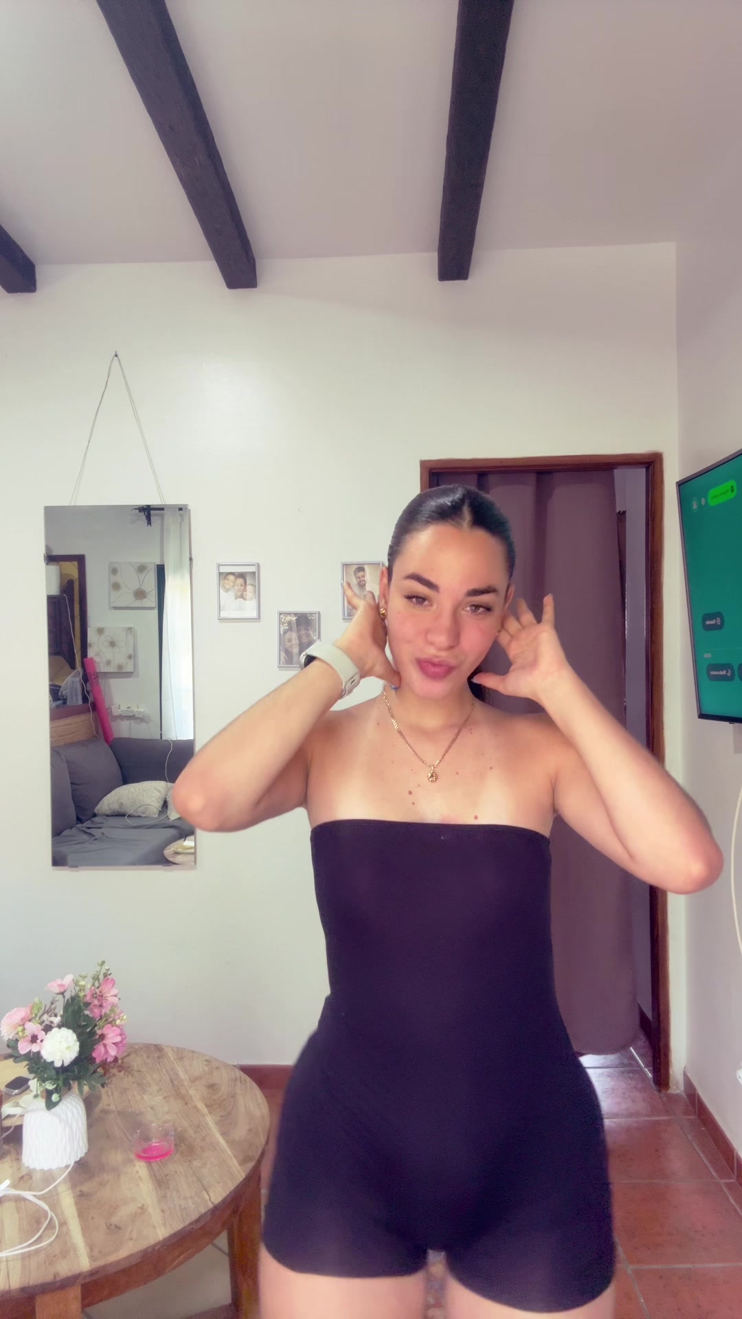 @𝒟🍒