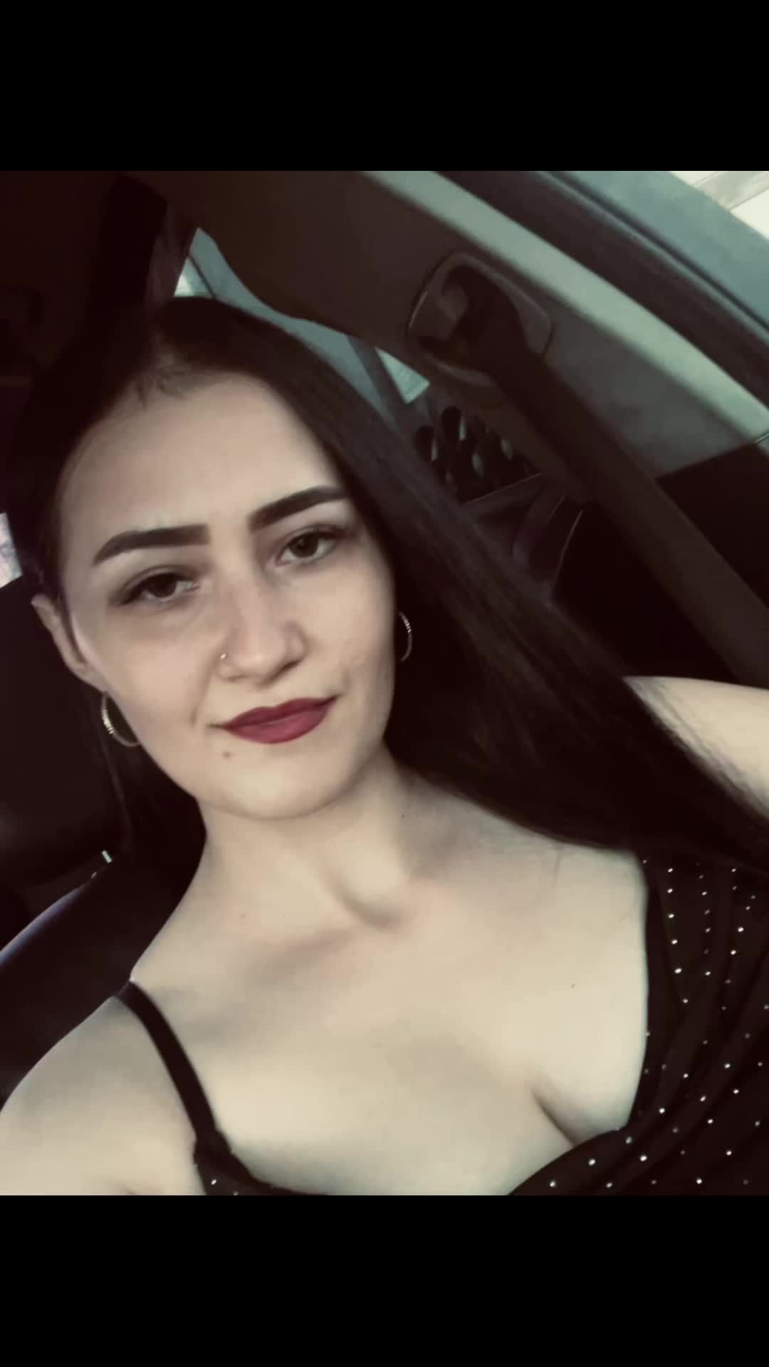 @nicoleta