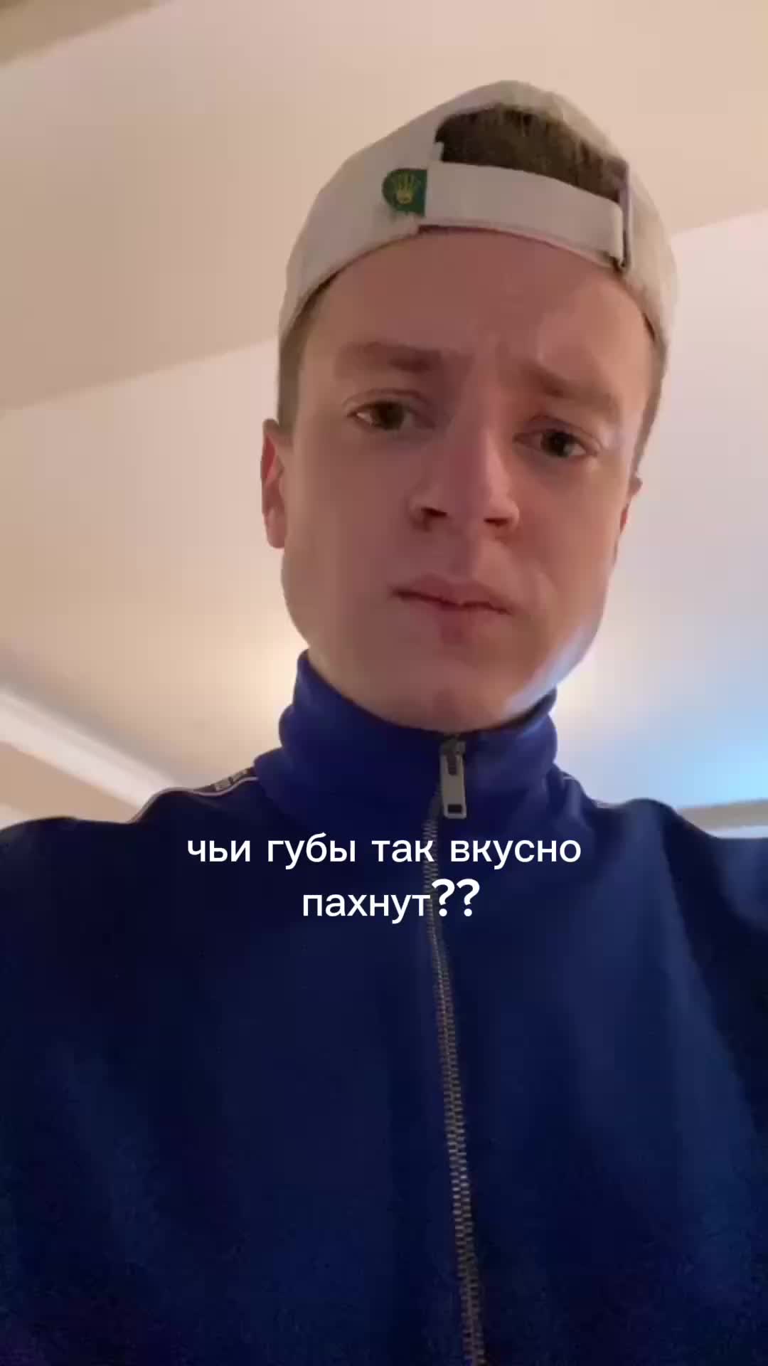 @حمقاء