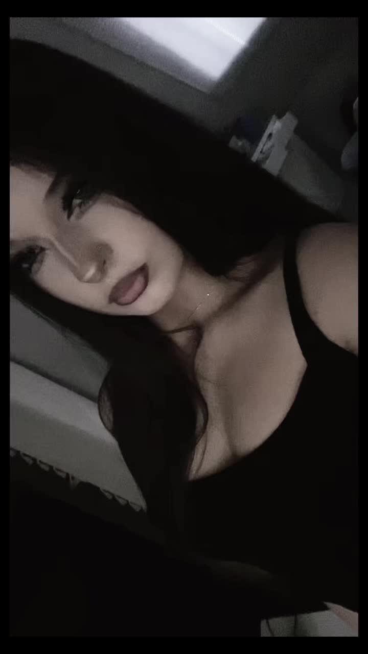 @❦