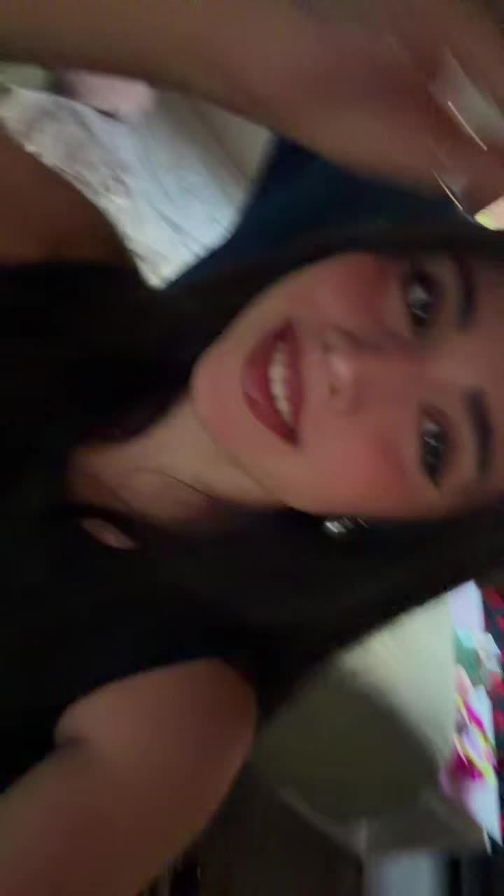 @Valeria