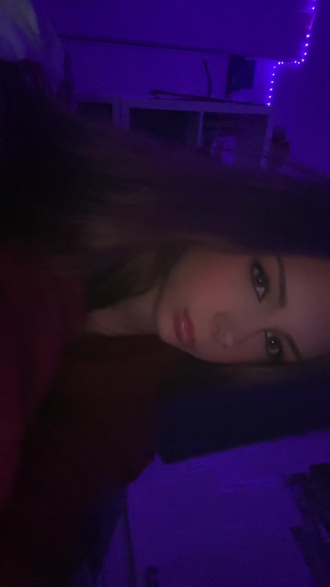 @whoispoppyfortune