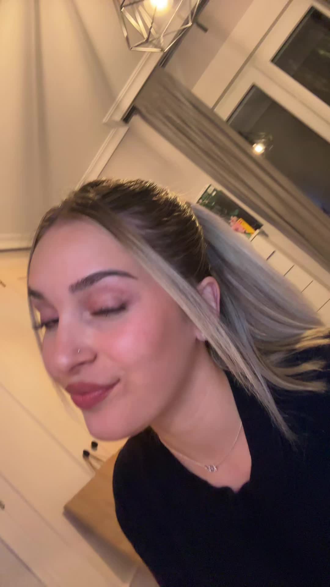 @Ana hoyos
