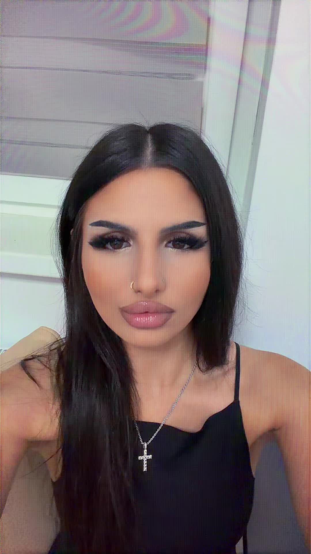 @🐍lauraXcar🐍