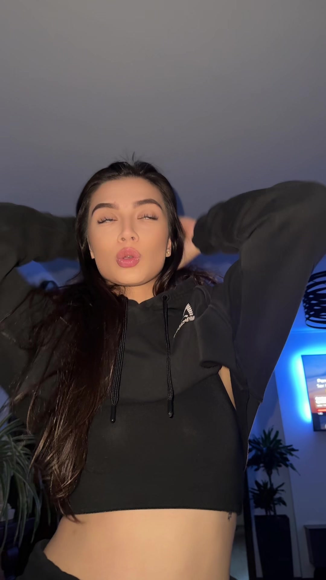 @Vanes_offcial