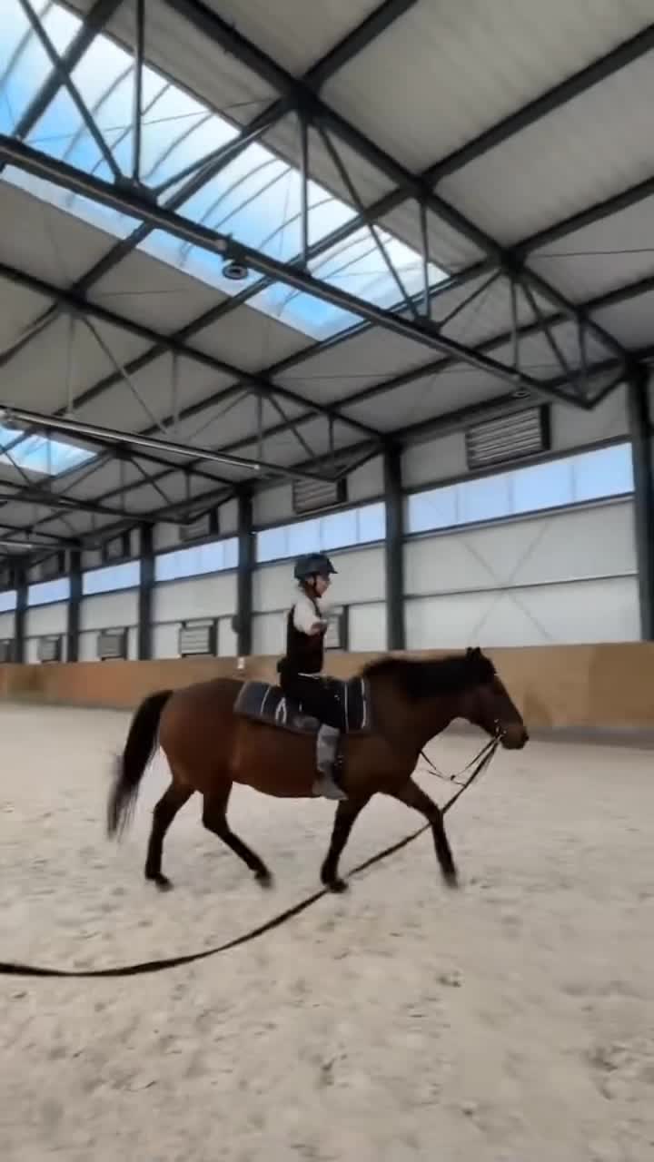 @_.luckastrapcova._