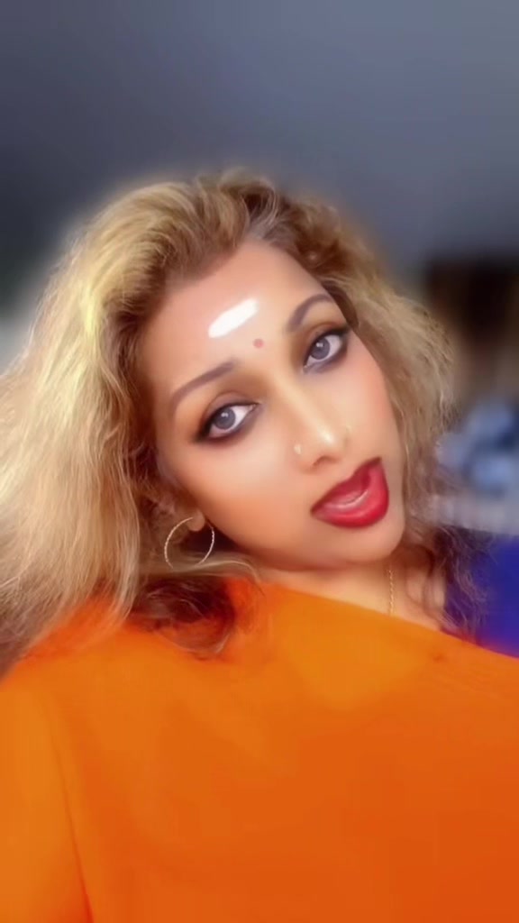 @Shobananava🇨🇦🇱🇰🇸🇬🇳🇬
