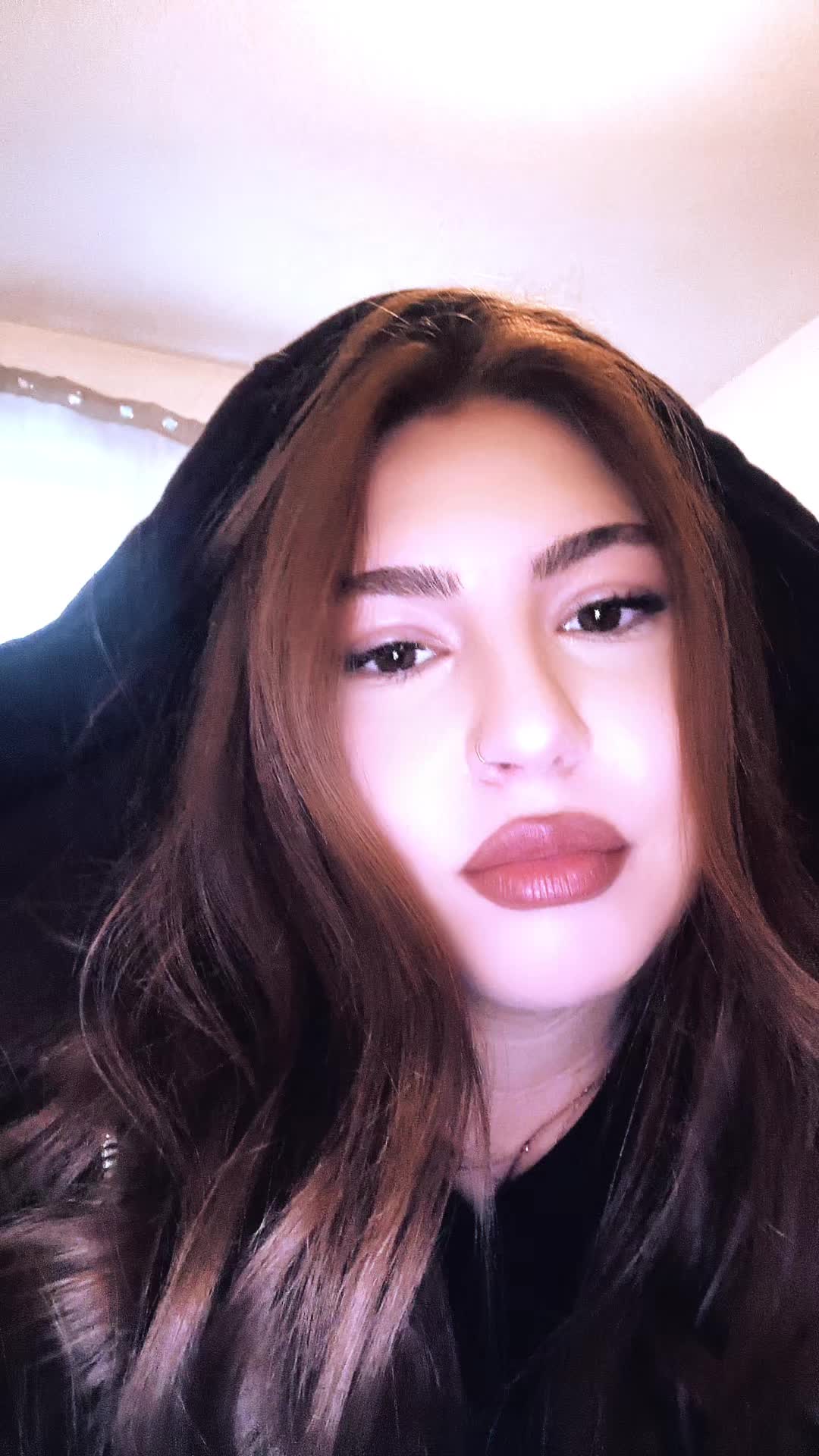 @Laura_23