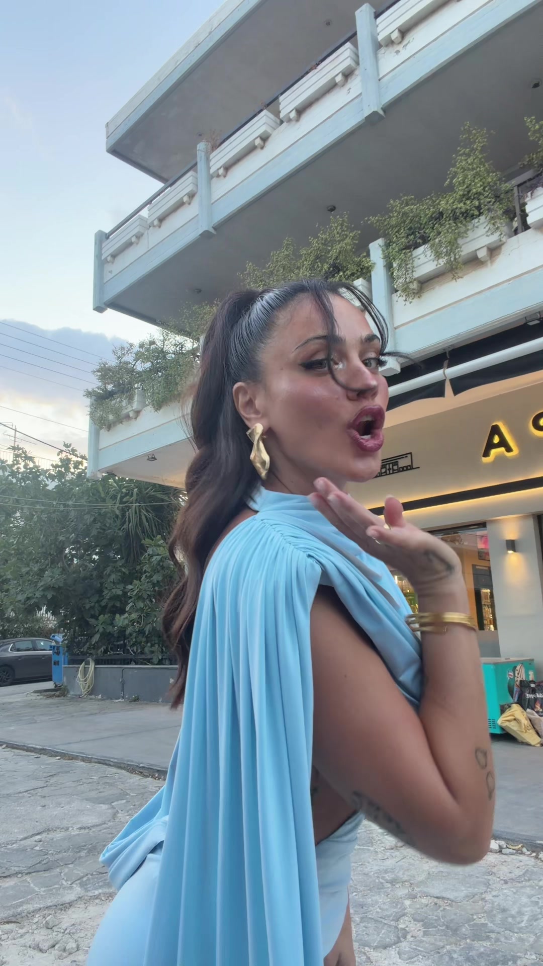 @Konnie Metaxa