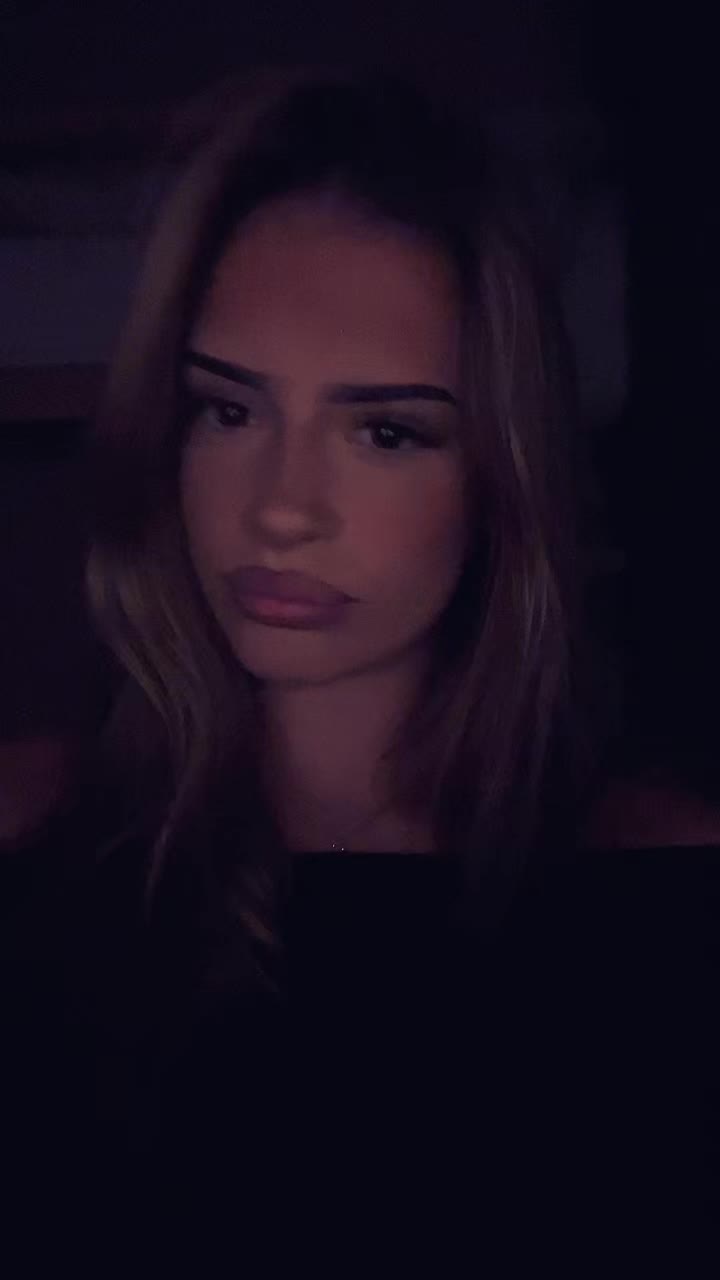 @Ella 🧃💽