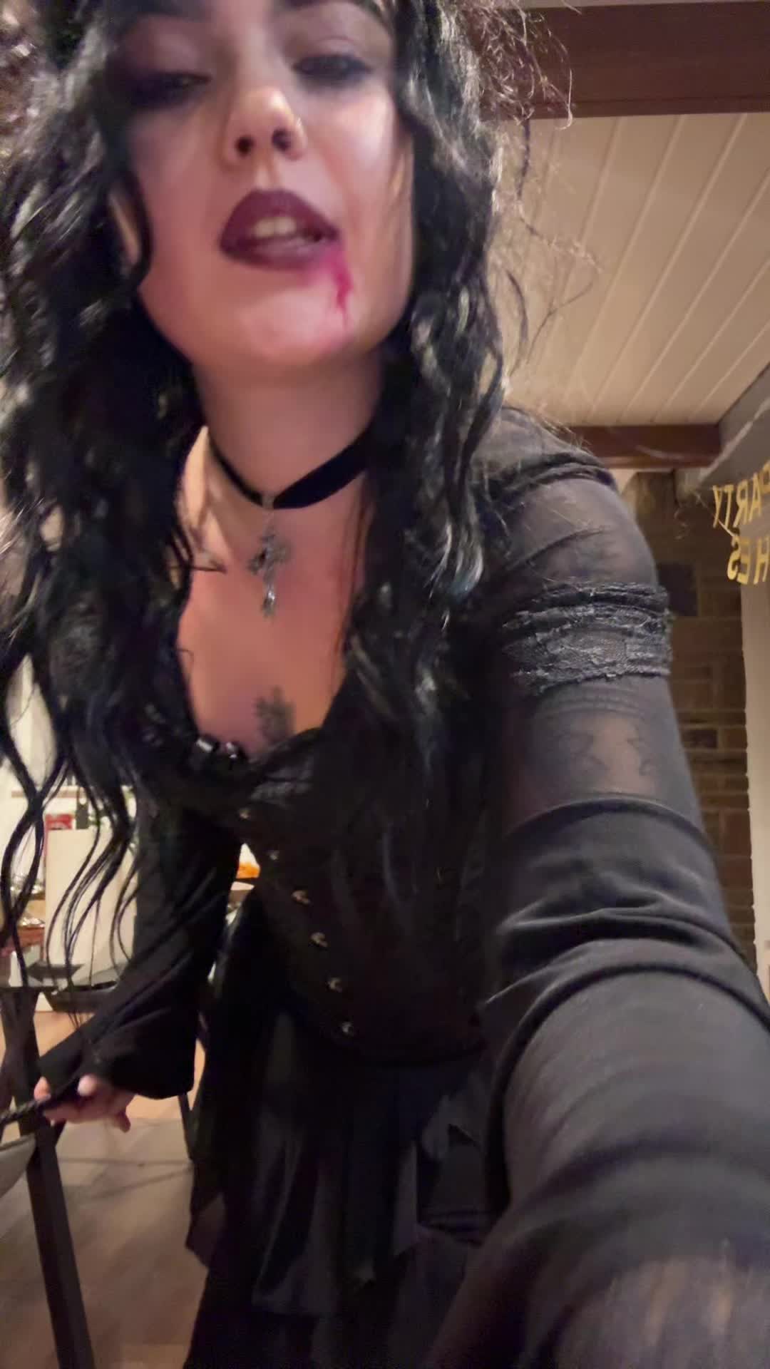 @leeya