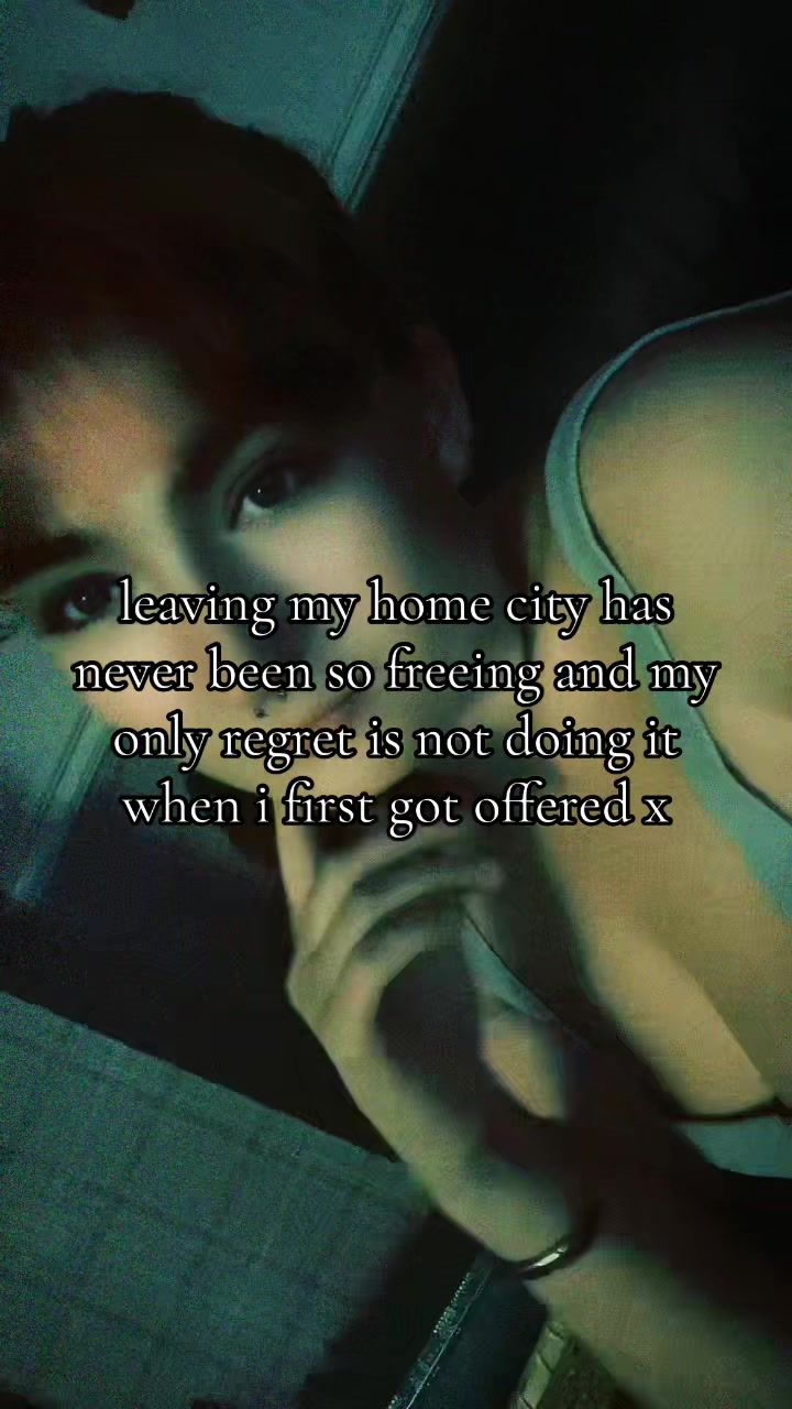 @𝔏𝔞𝔲𝔯𝔢𝔫𝔐𝔦𝔠𝔥𝔢𝔩𝔩𝔢🦇
