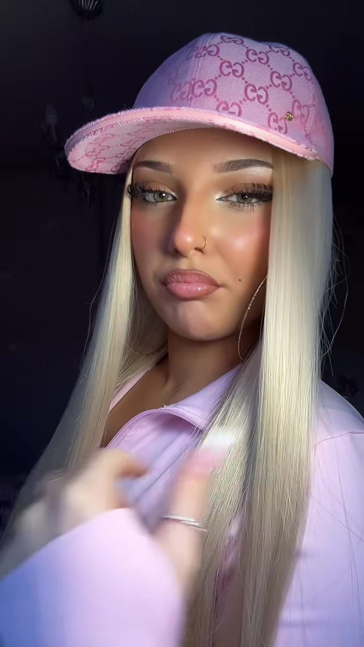 @maëva
