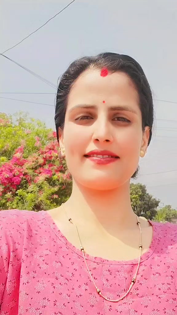 @DiMpLe QuEeN..❤️👰
